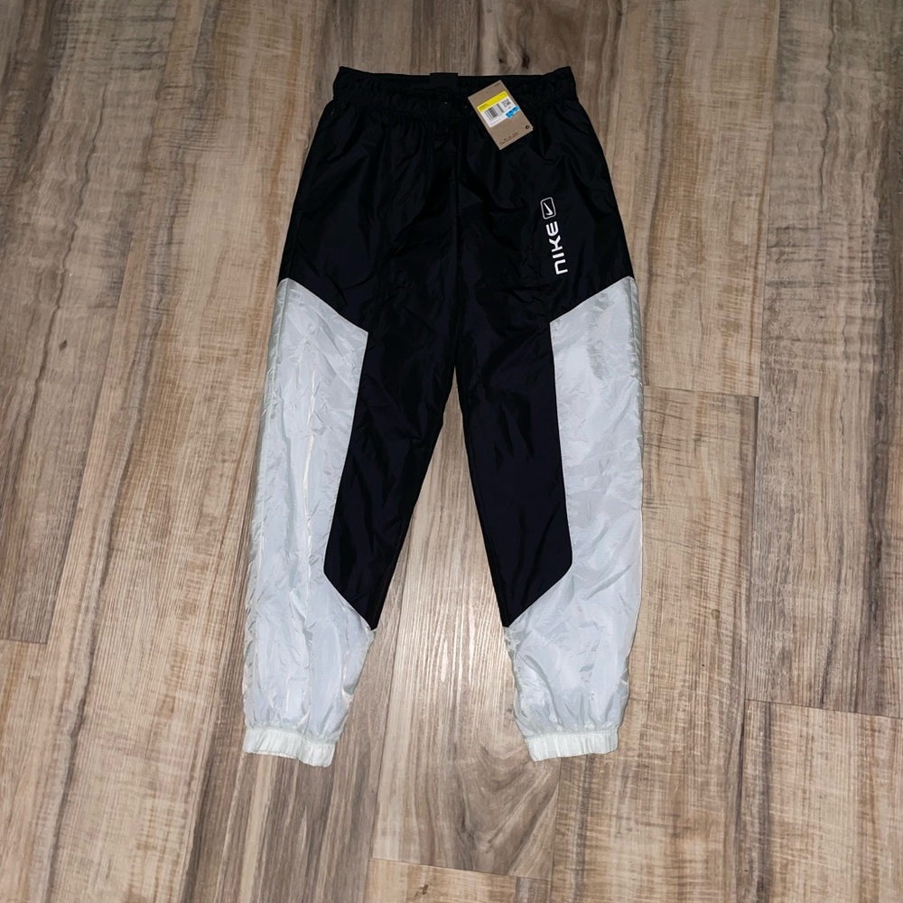 Nike cargo pants
